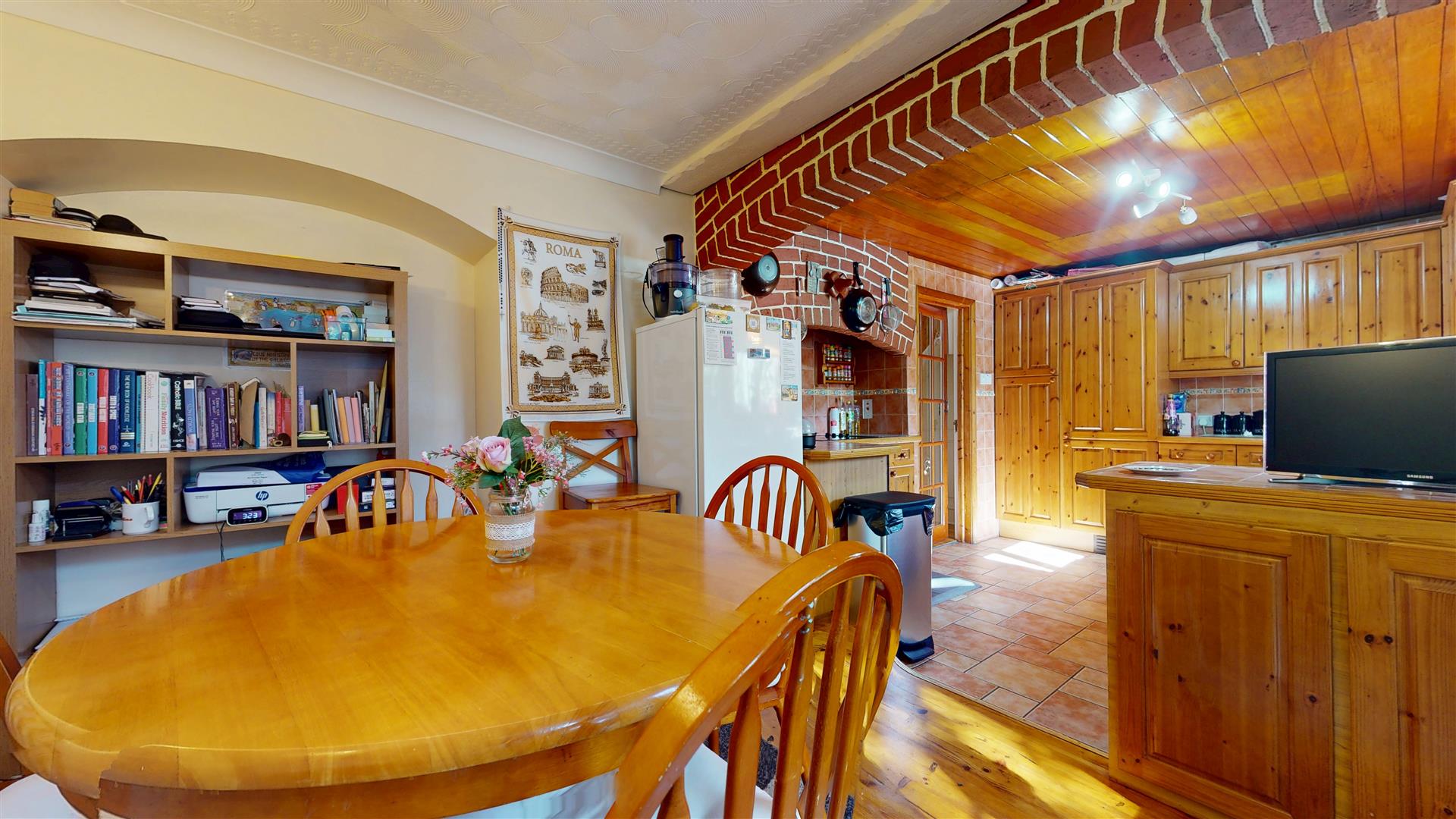 Cleeve Crescent, Bletchley, Milton Keynes